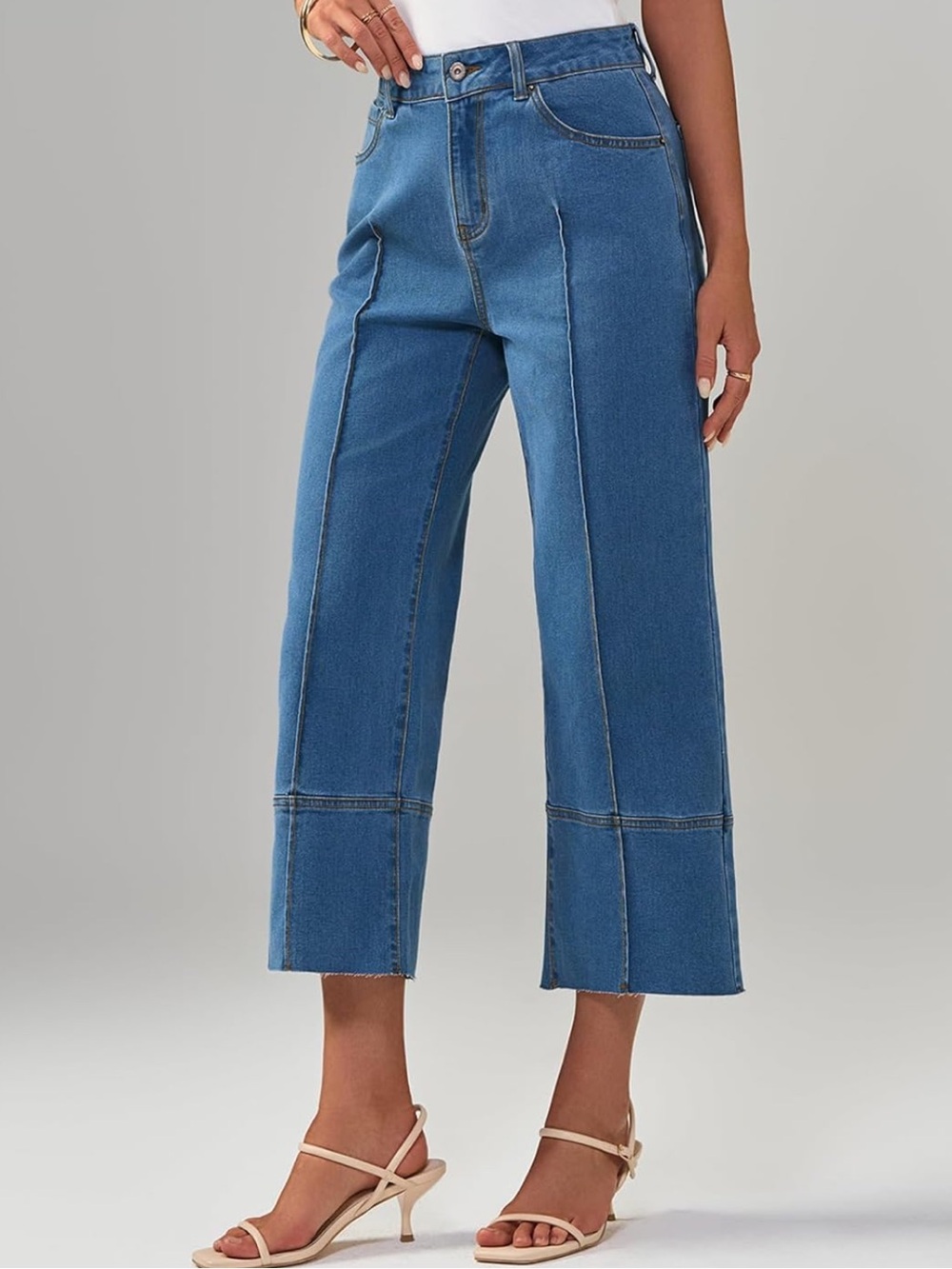 Cicy Bell Baggy Wide Leg Cropped High Waisted Loose Jean. Size 6